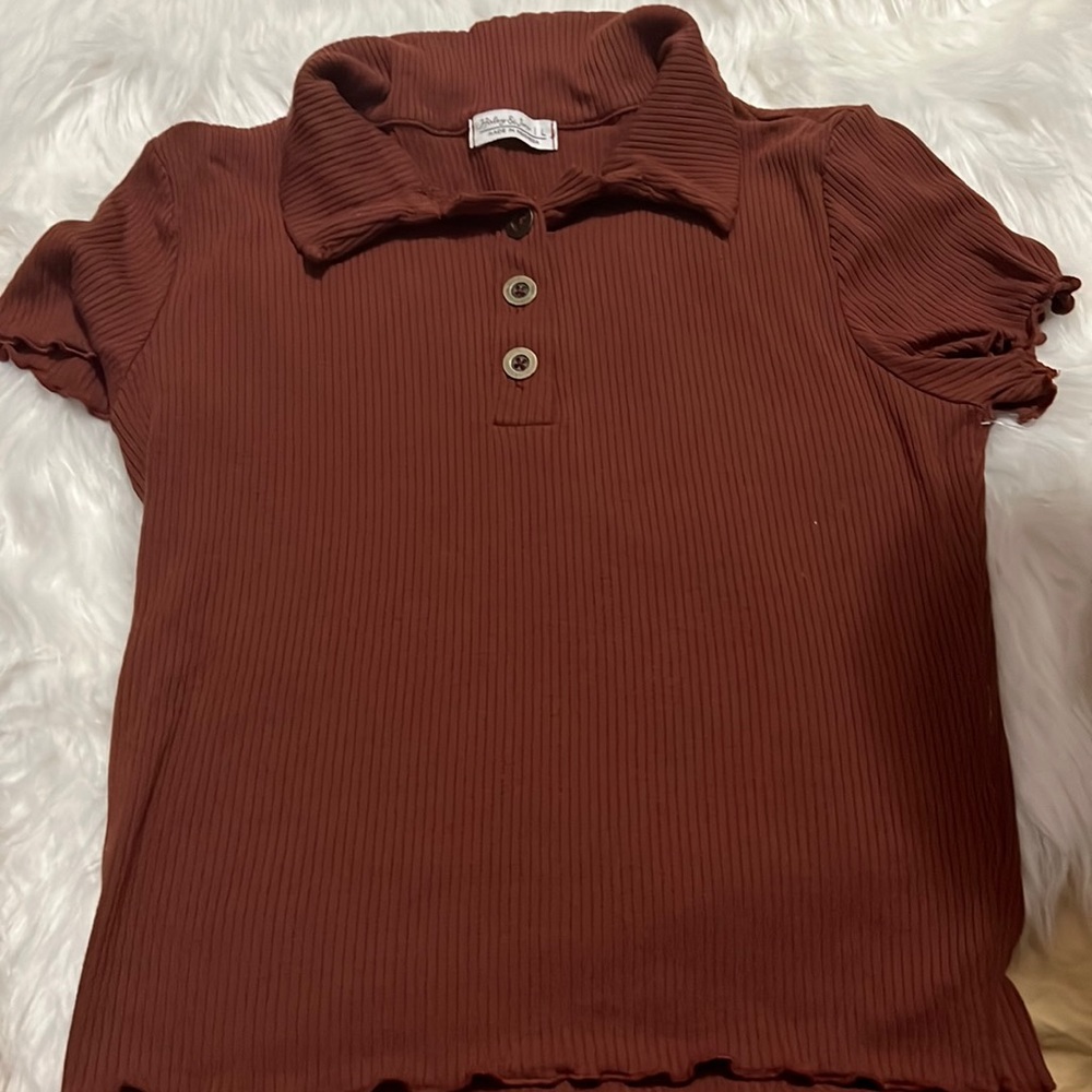 Haley & June top in large brown never worn